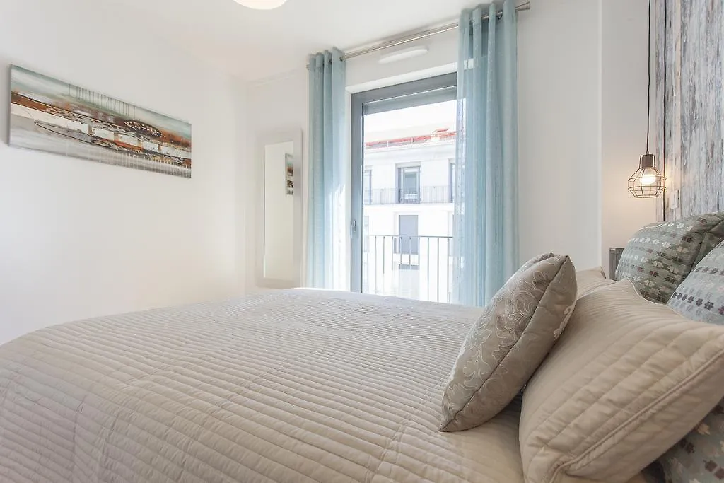 Bairrus Lisbon Apartments - Mello